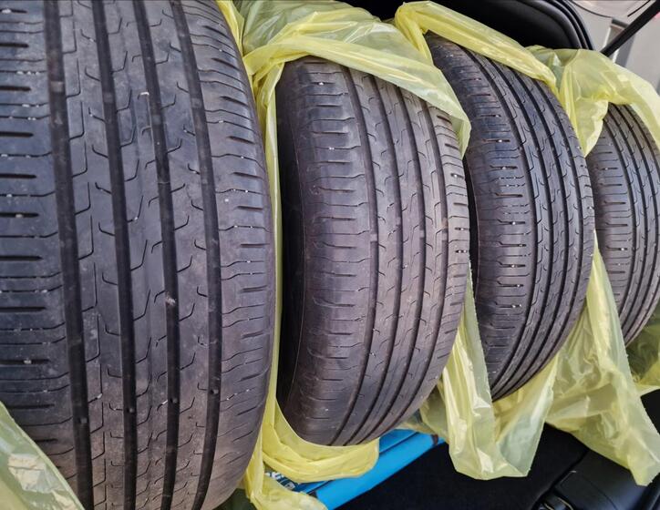 Ford Kuga 48