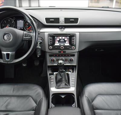 Volkswagen Passat 16