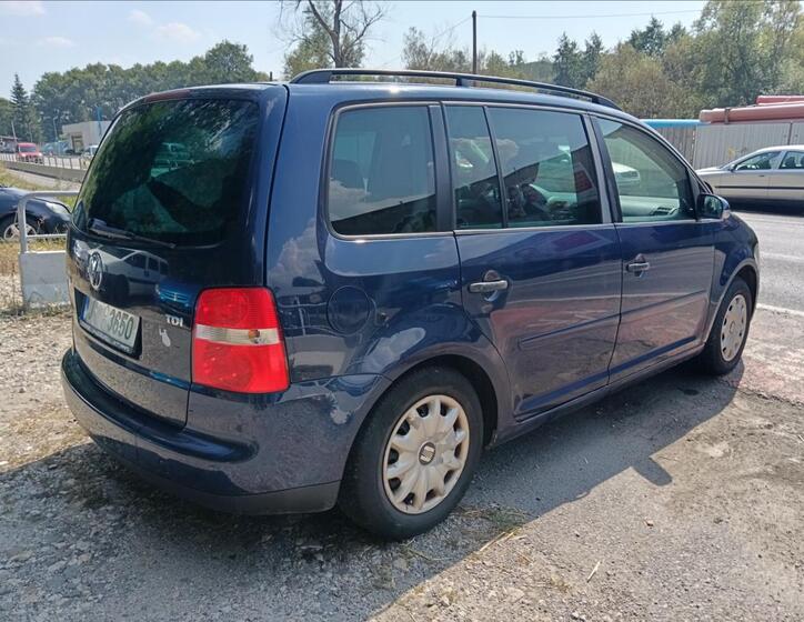 Volkswagen Touran 13