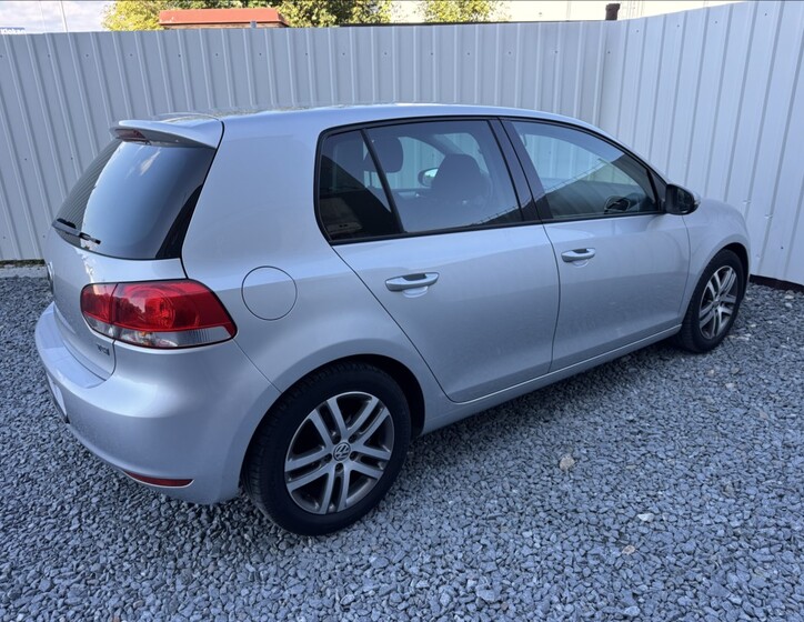 Volkswagen Golf 13