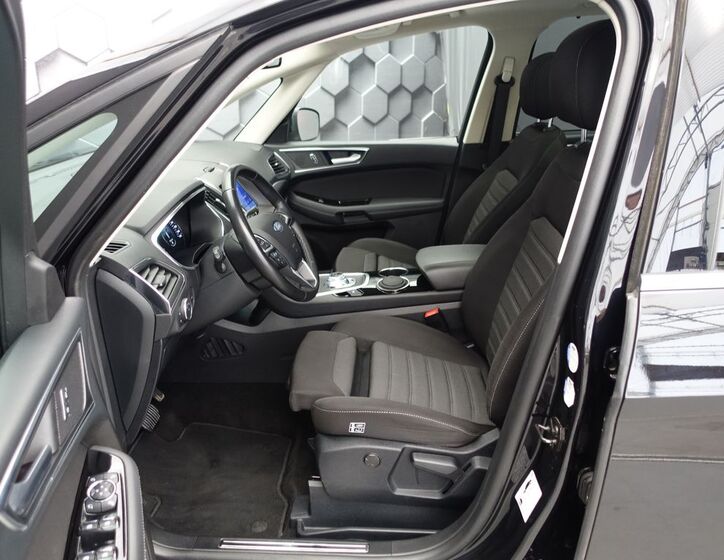 Ford Galaxy 28