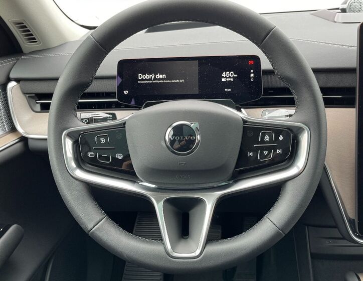 Volvo EX90 16