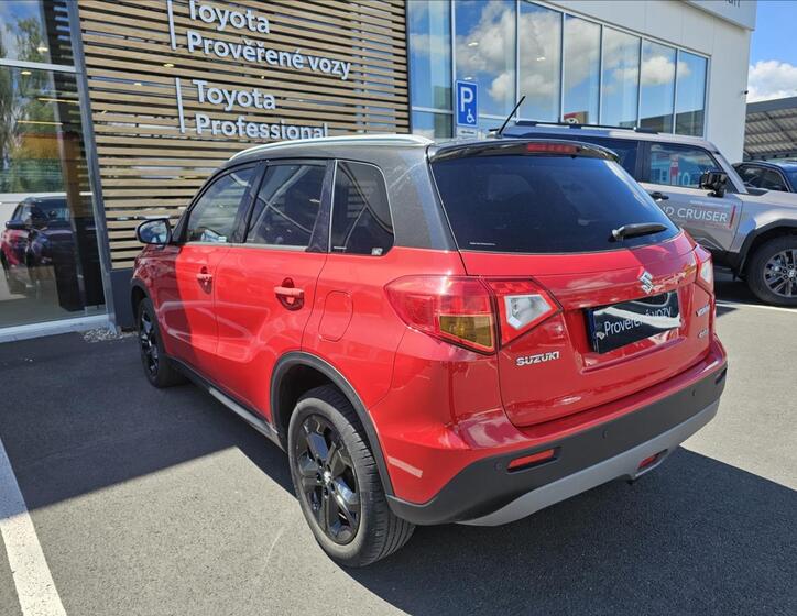 Suzuki Vitara 2