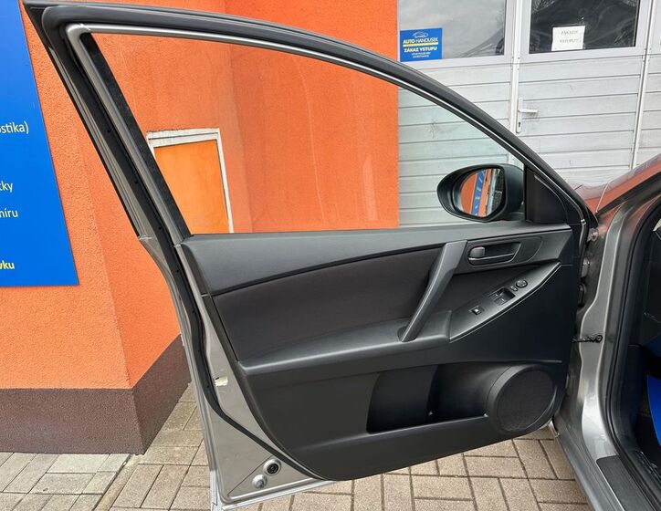 Mazda 3 20