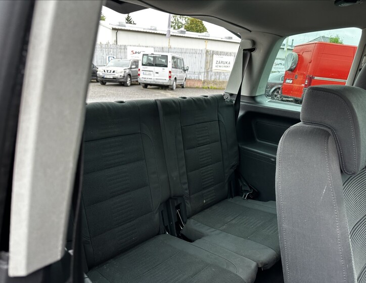 Volkswagen Touran 16