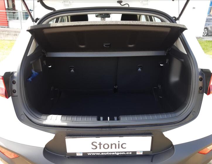 KIA Stonic 8