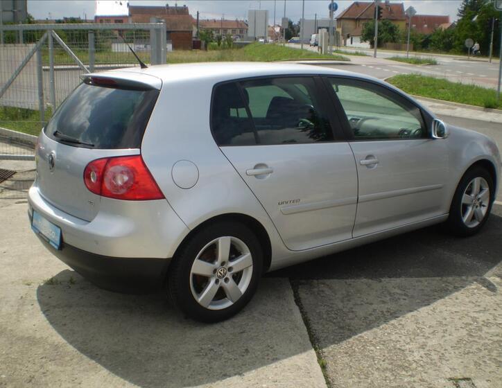 Volkswagen Golf 14