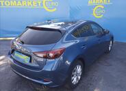Mazda 3 4