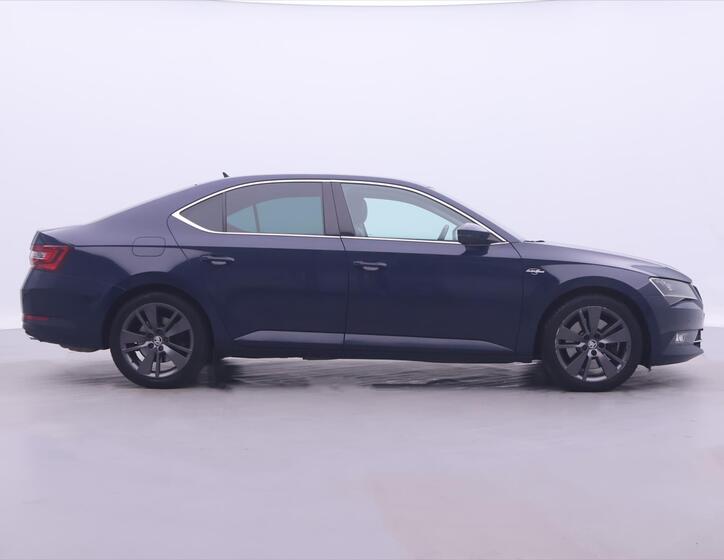 Škoda Superb 8