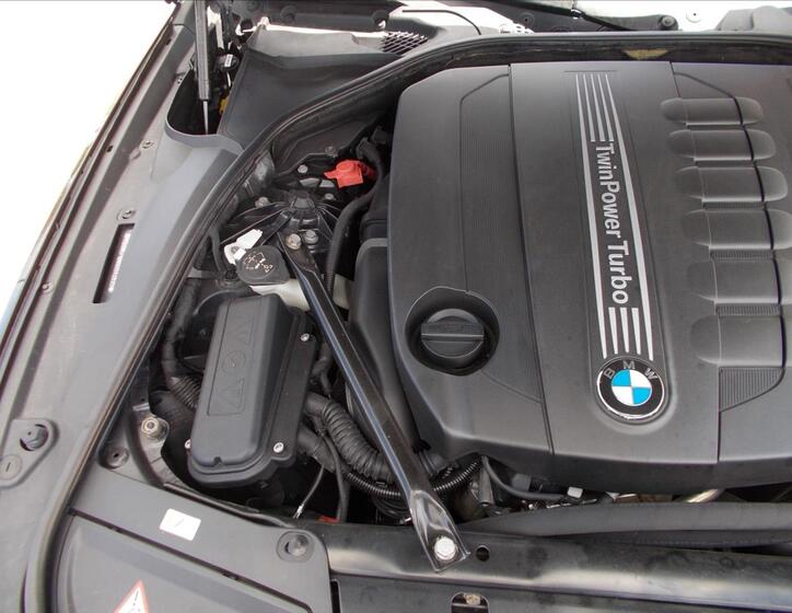 BMW Řada 5 35