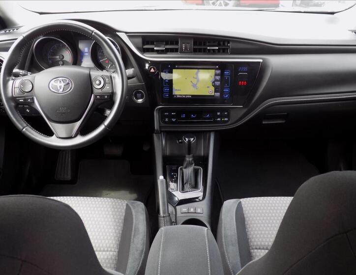 Toyota Auris 39