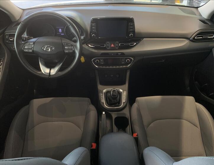 Hyundai i30 16