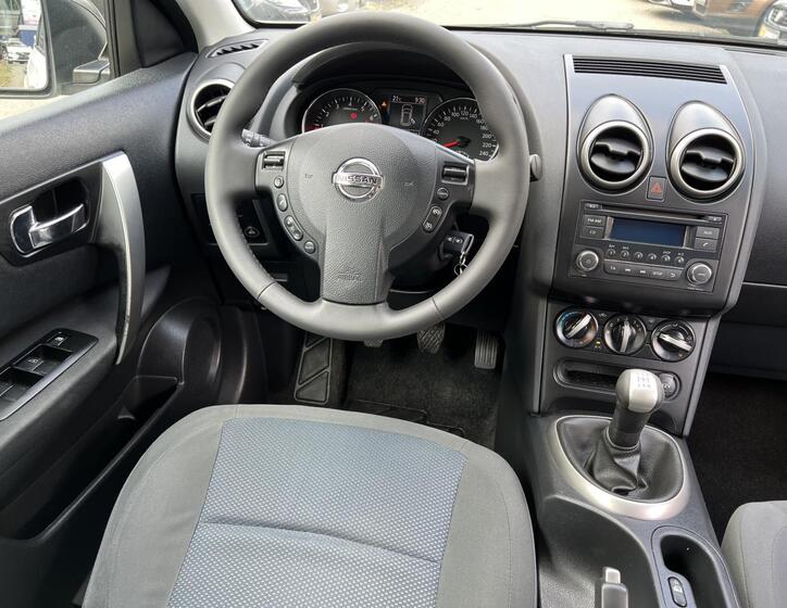 Nissan Qashqai 35
