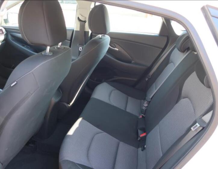Hyundai i30 14