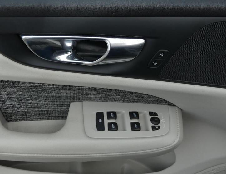 Volvo V60 9