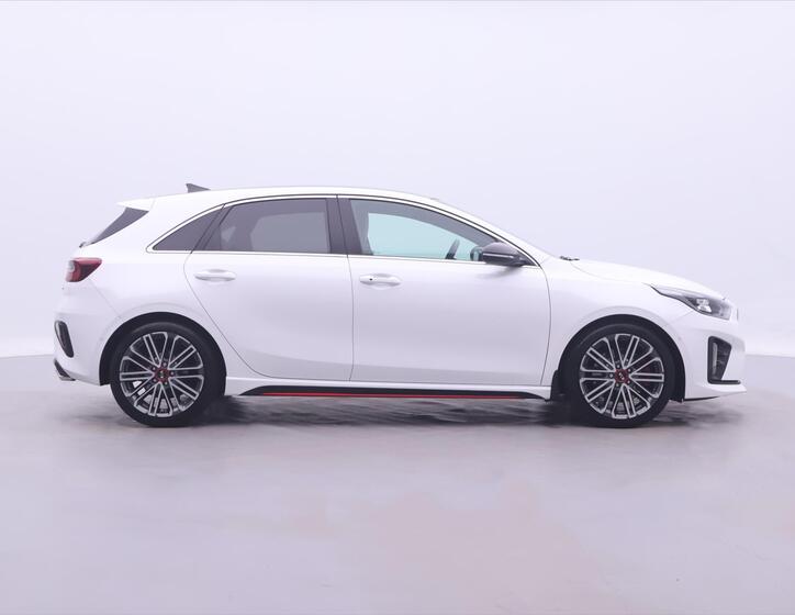 KIA Ceed 8