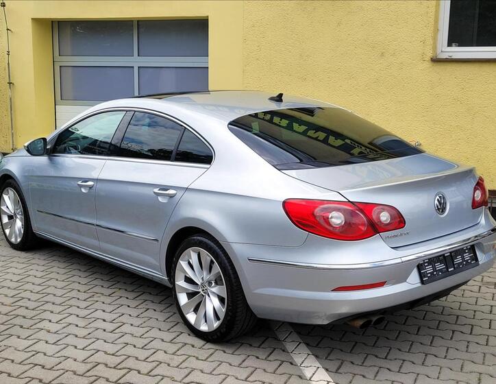 Volkswagen Passat CC 12