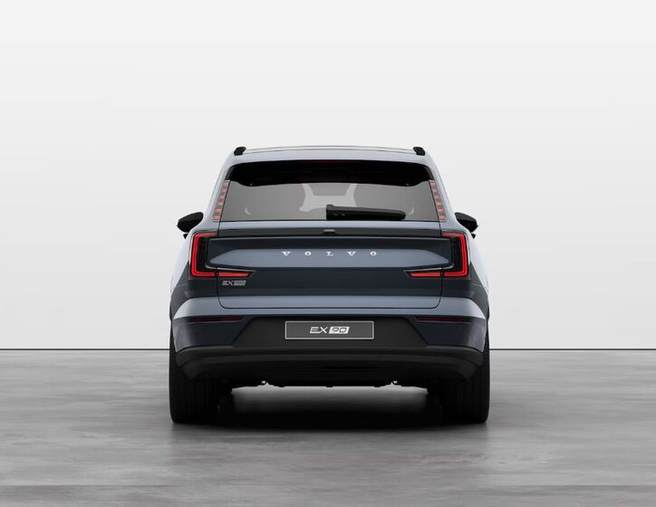 Volvo EX90 6