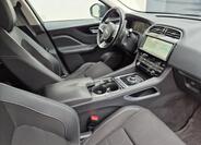 Jaguar F-Pace 12