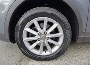 Audi Q3 10