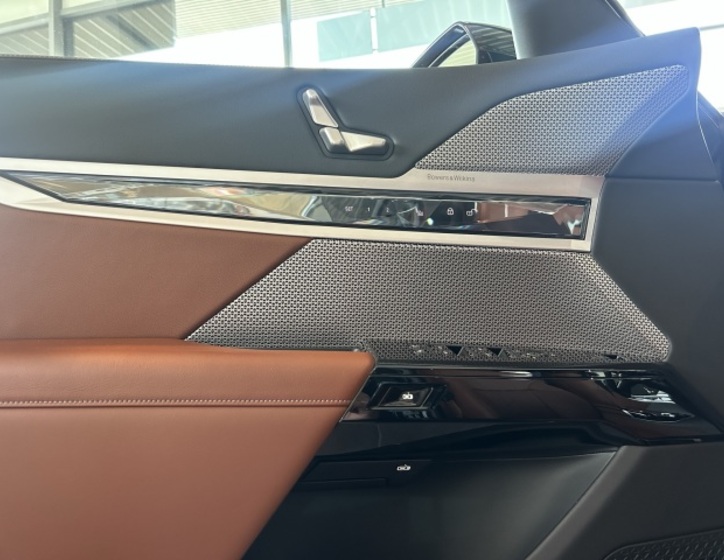 BMW i7 33