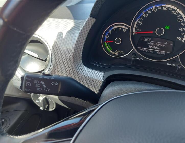 Volkswagen e-up! 26