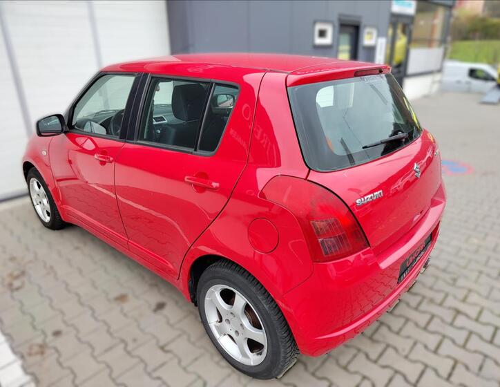 Suzuki Swift 8