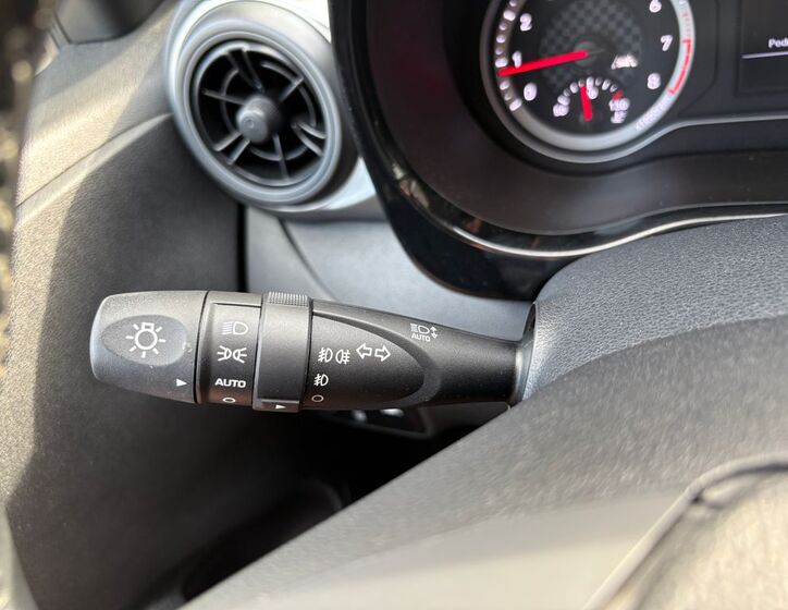 Hyundai i10 21