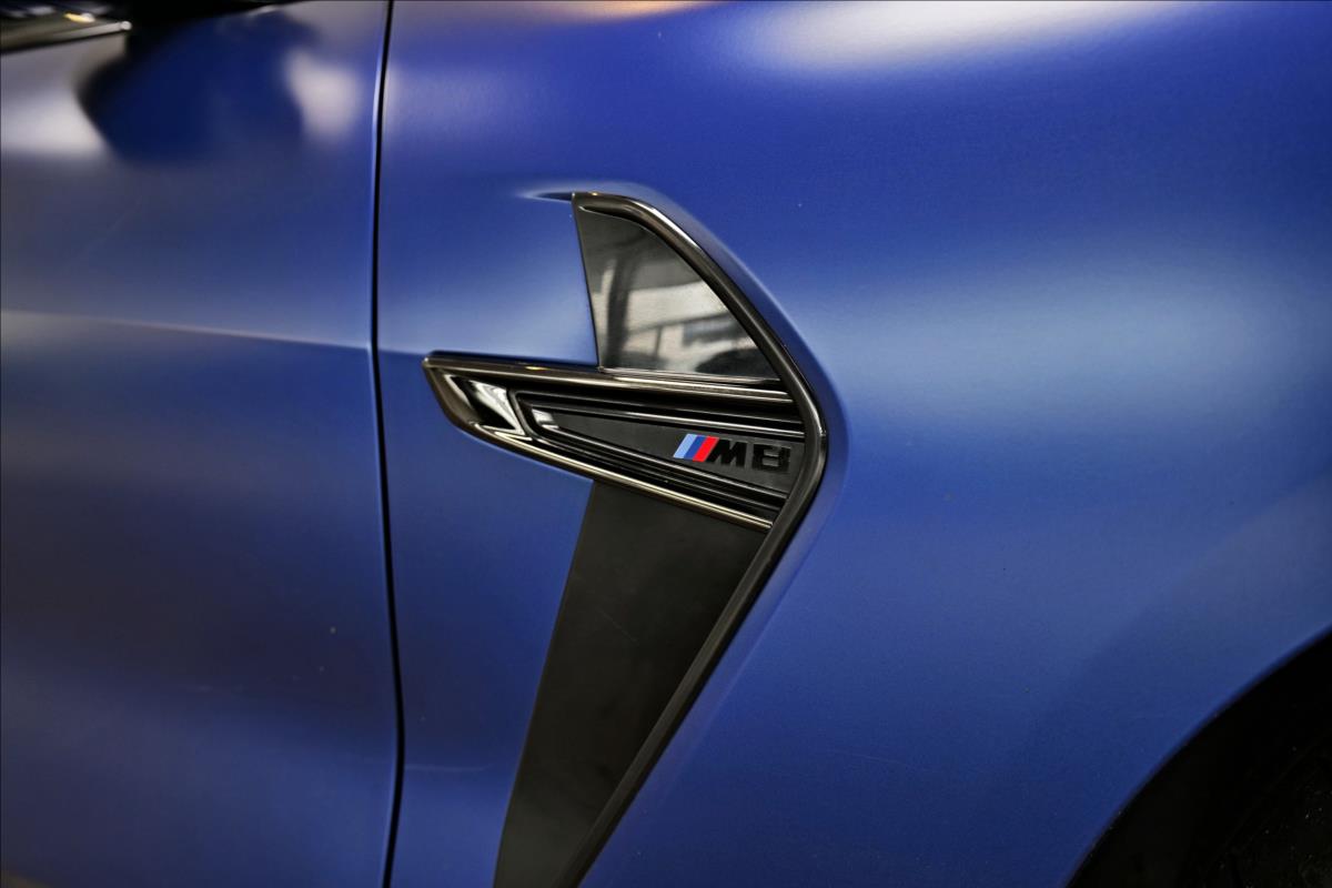 BMW Řada 8