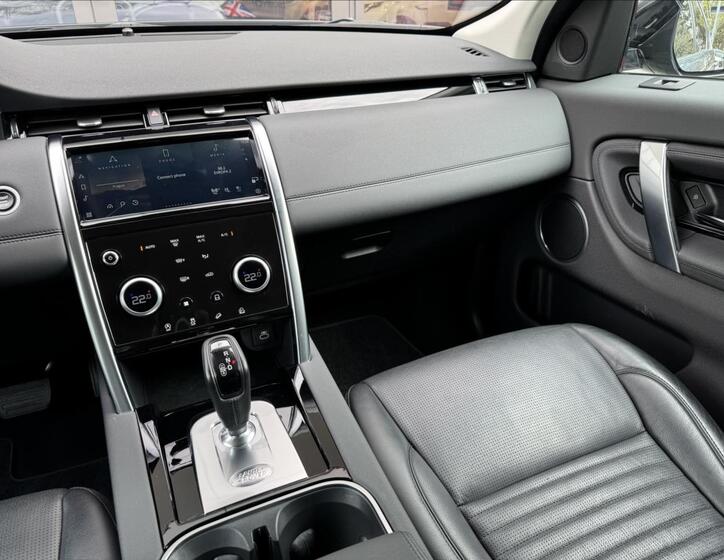 Land Rover Discovery Sport 17