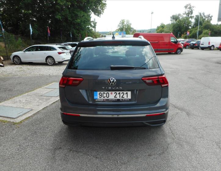 Volkswagen Tiguan 6