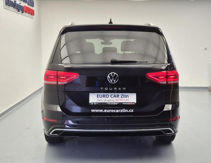 Volkswagen Touran 6