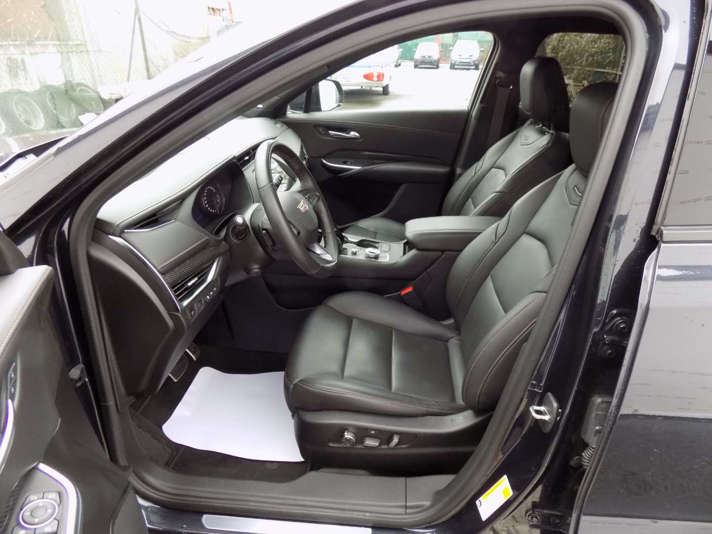 Cadillac XT4