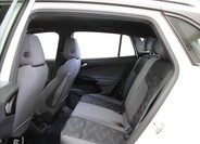 Volkswagen ID.4 7