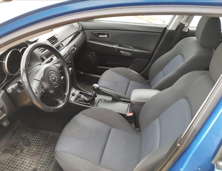 Mazda 3 7
