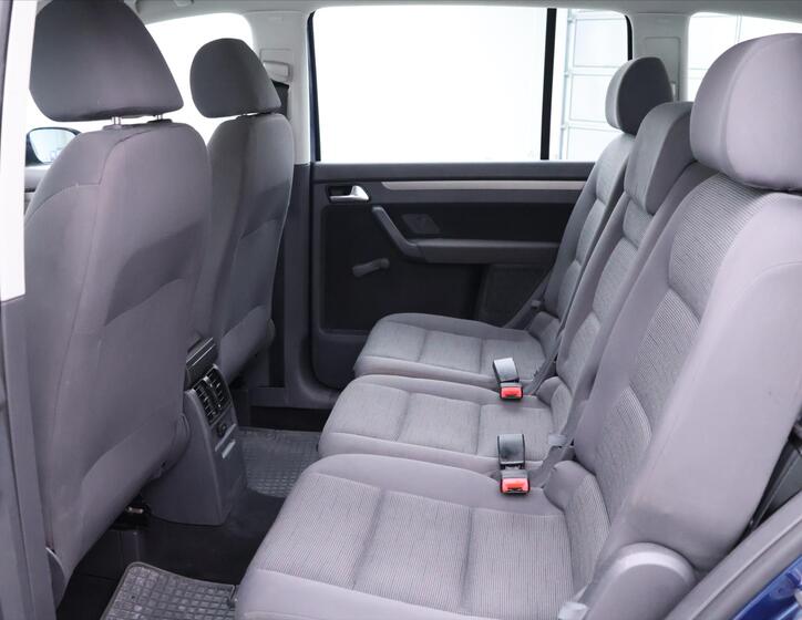 Volkswagen Touran 16