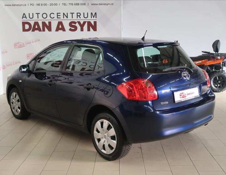Toyota Auris 6