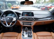 BMW Řada 7 26