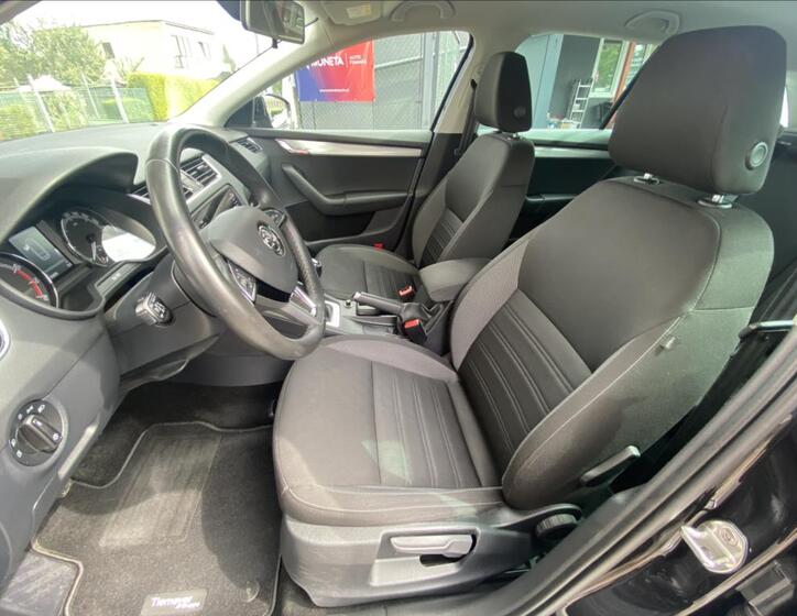 Škoda Octavia 15