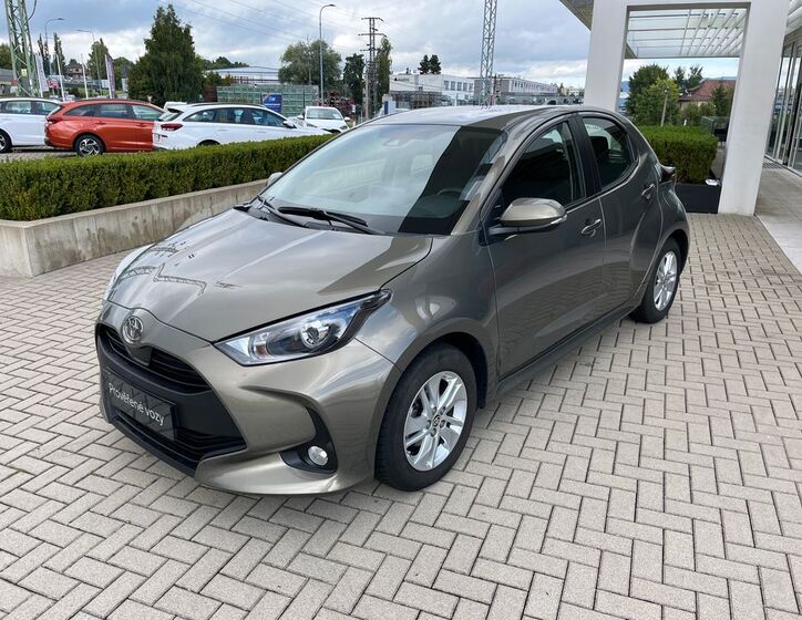 Toyota Yaris 2