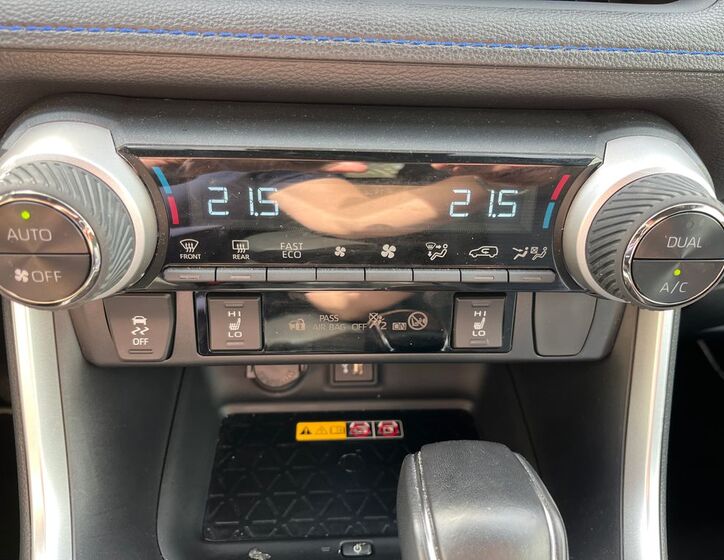 Toyota RAV4 29