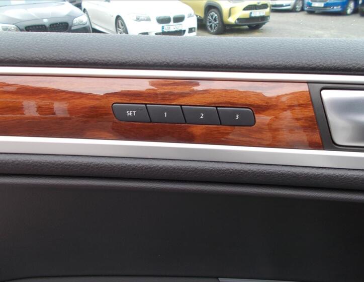 Volkswagen Touareg 31