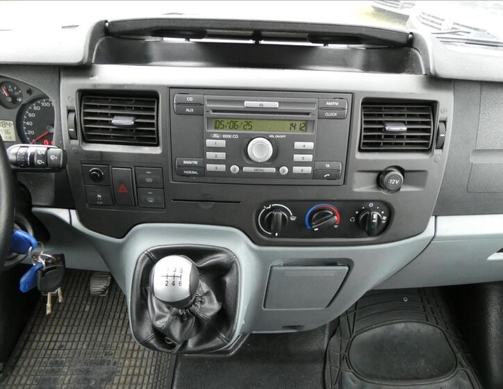Ford Transit 16