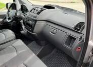 Mercedes-Benz Vito 13