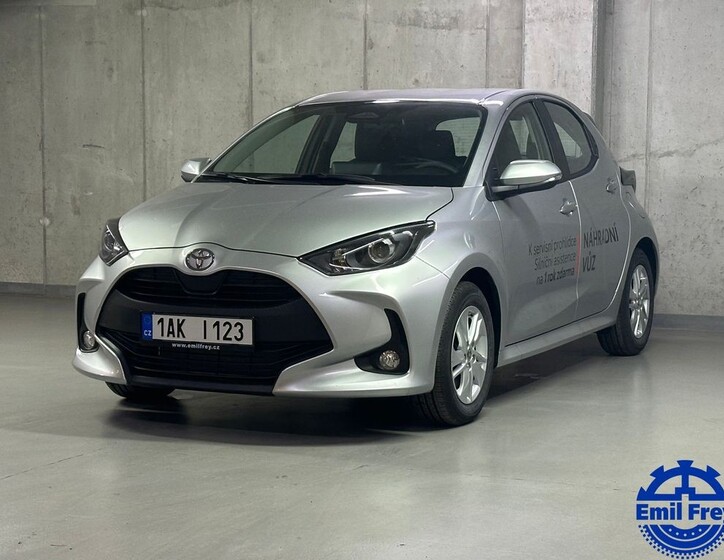 Toyota Yaris 1