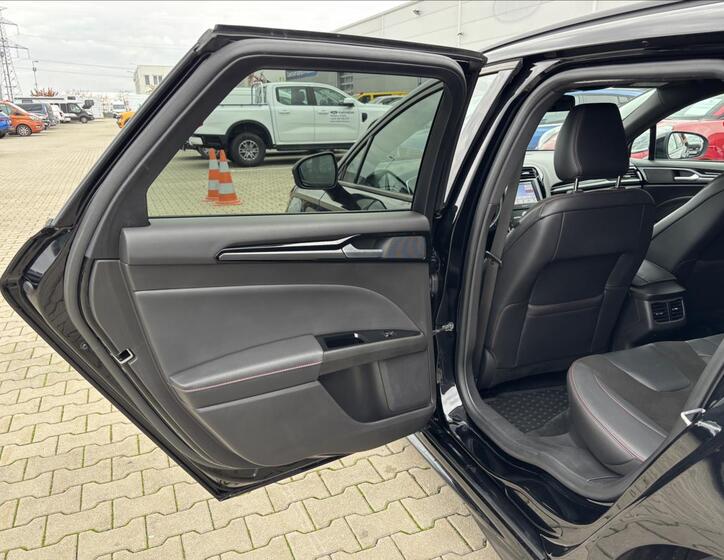 Ford Mondeo 16
