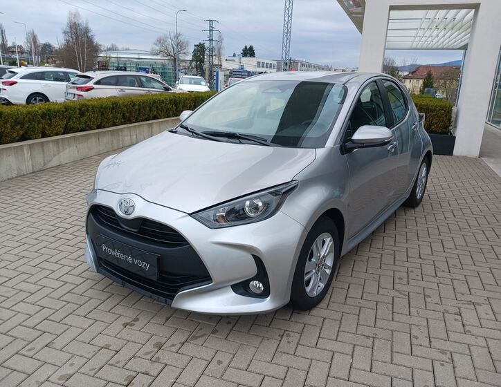Toyota Yaris 2