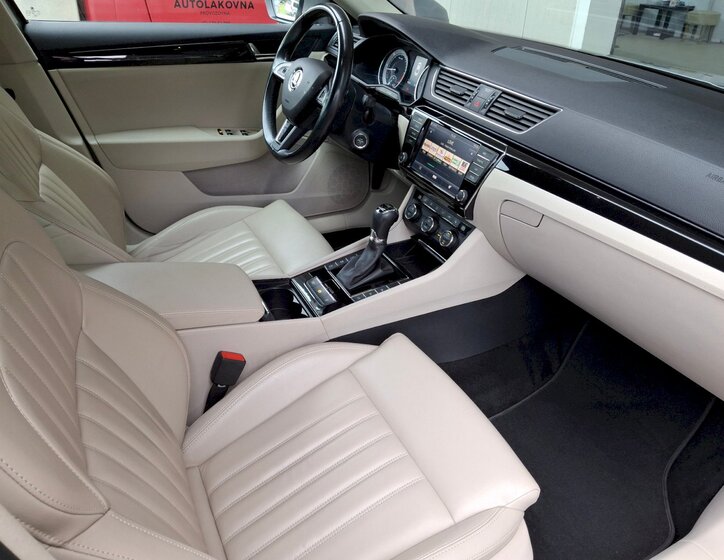 Škoda Superb 17