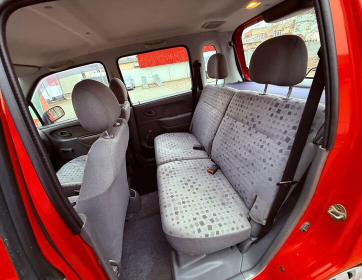 Opel Agila 10