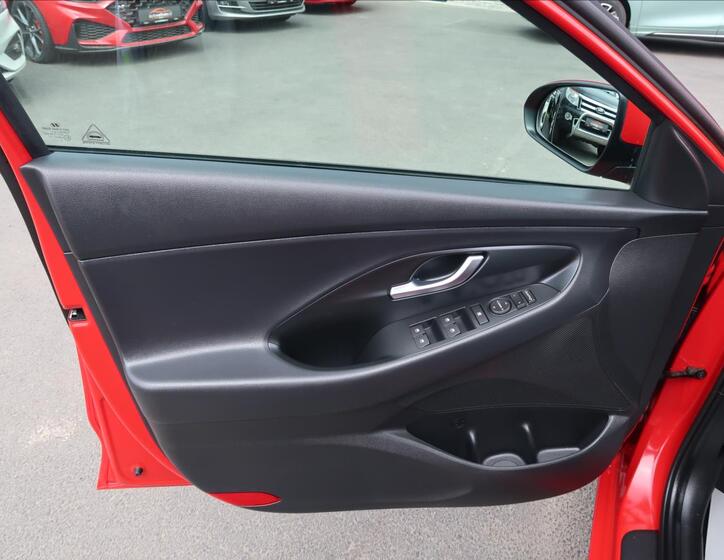 Hyundai i30 20